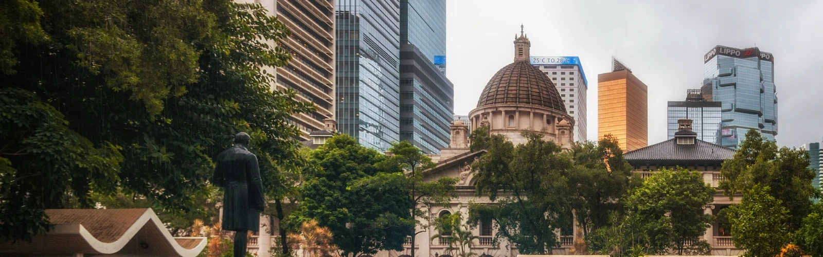 Exploring Hong Kong: A City of Contrasts and Vibrant Weather